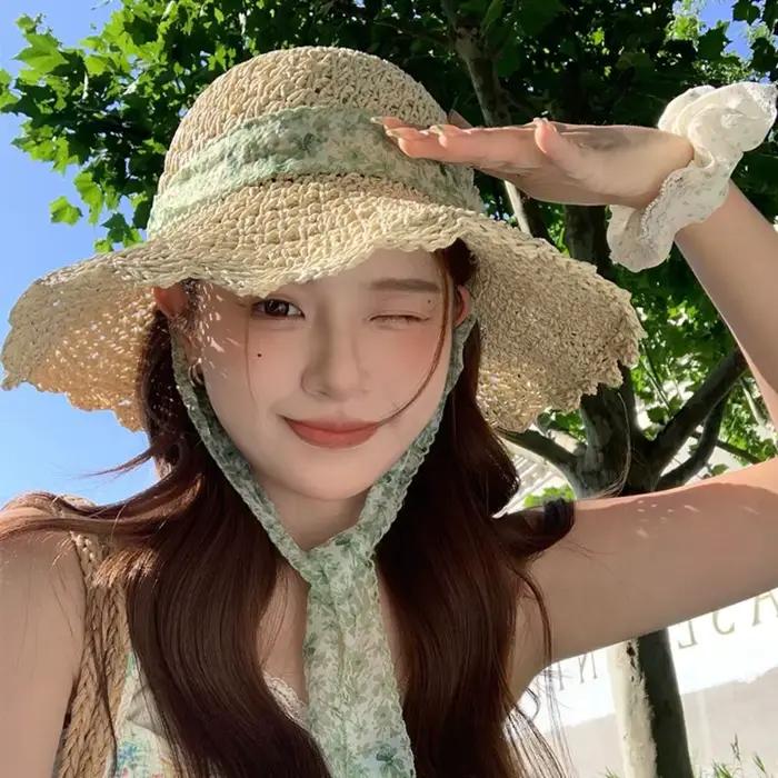Chapeau de paille élégant printemps-été avec nœud