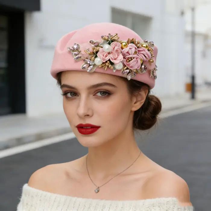 Chapeaux de luxe en feutre avec strass et fleurs pour femmes
