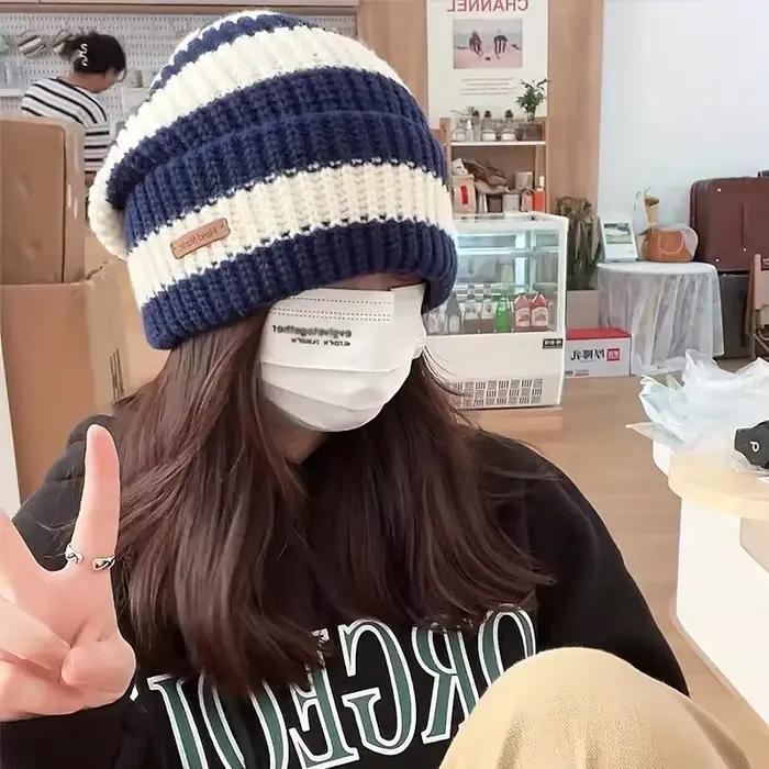 Chapeau tricoté rayé tendance coréenne