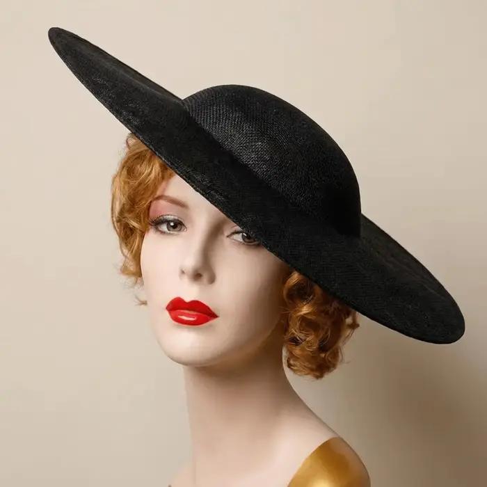 Chapeau rétro en maille couleur unie à large bord