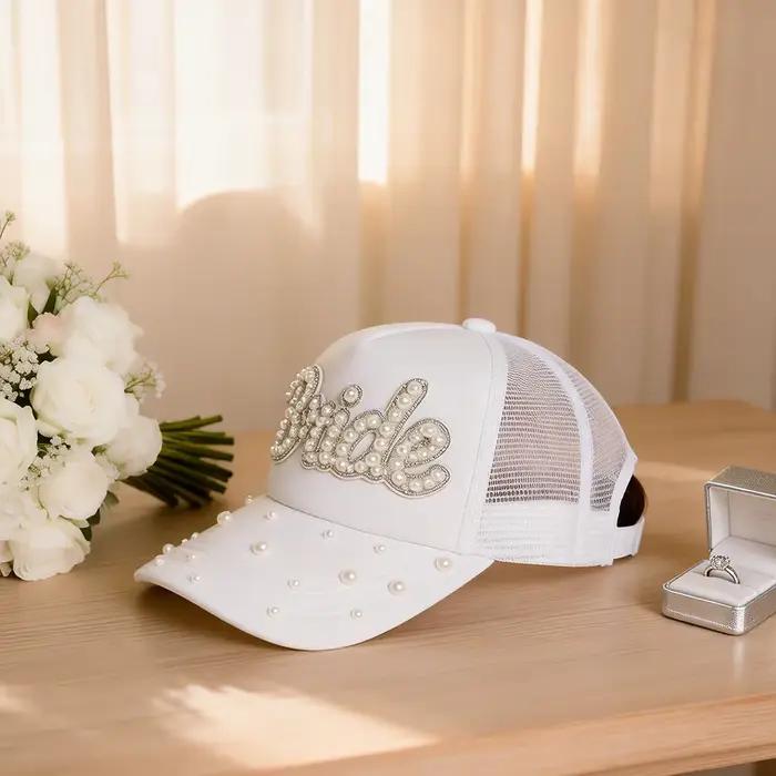 Casquette de baseball scintillante avec perles et strass pour future mariée