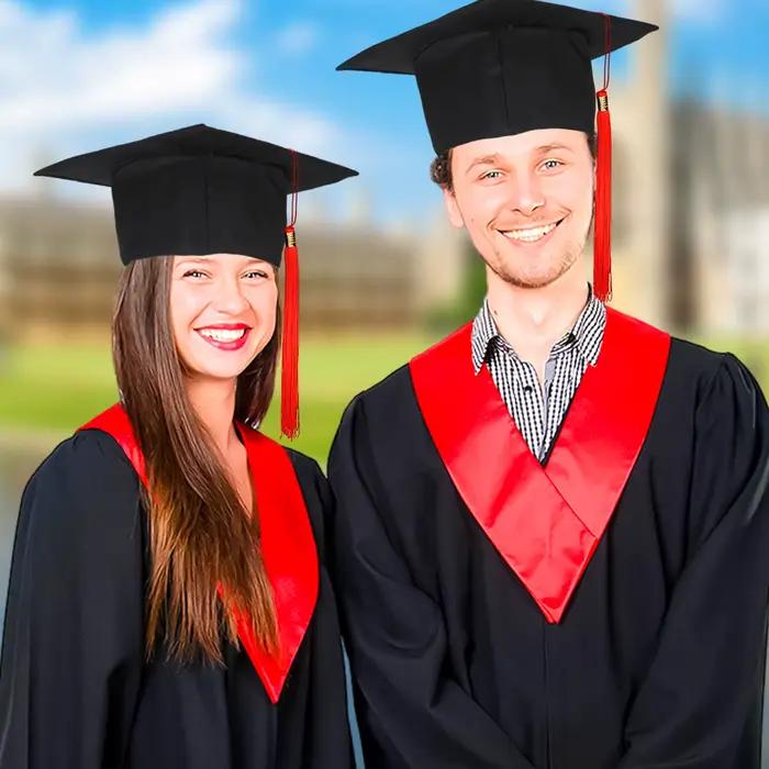 Casquette à pompons pour fête de remise de diplôme scolaire