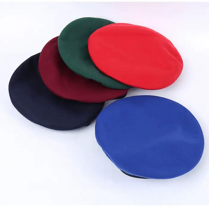 Béret de style militaire en feutre solide, confortable et respirant pour femmes, idéal pour les fêtes et les événements costumés, avec des options de couleurs variées