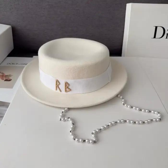 Chapeau Fedora de Luxe Rétro Brodé Lettres Perles Dorées pour Femme Automne Hiver