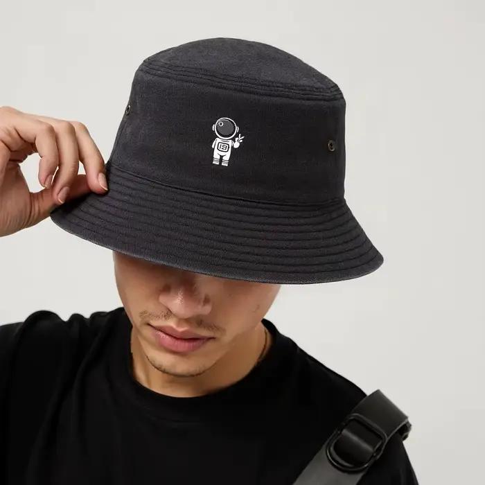 Chapeau de pêcheur à motif d'astronaute
