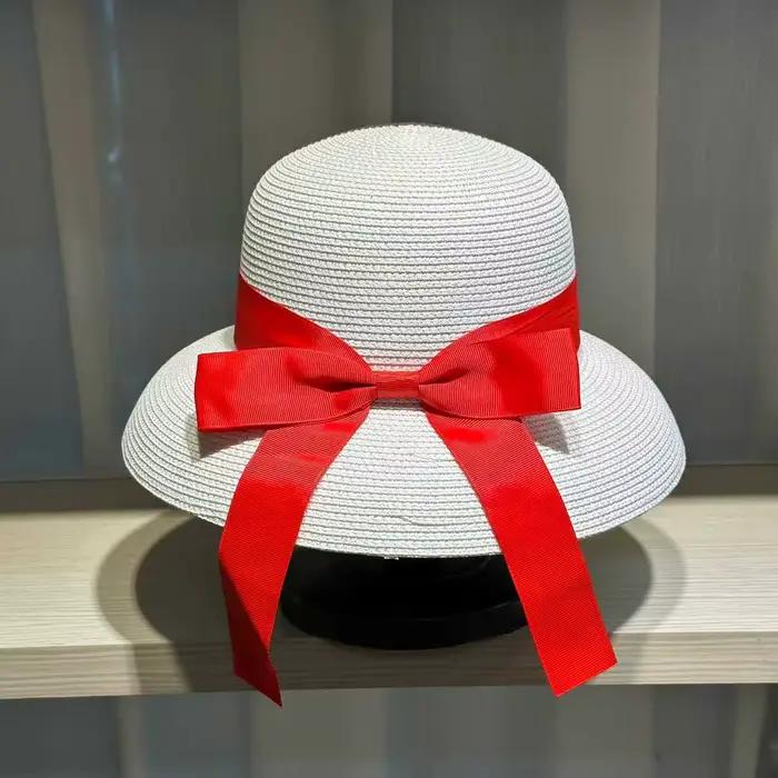Chapeau d'été bleu lac style Hepburn pour femme