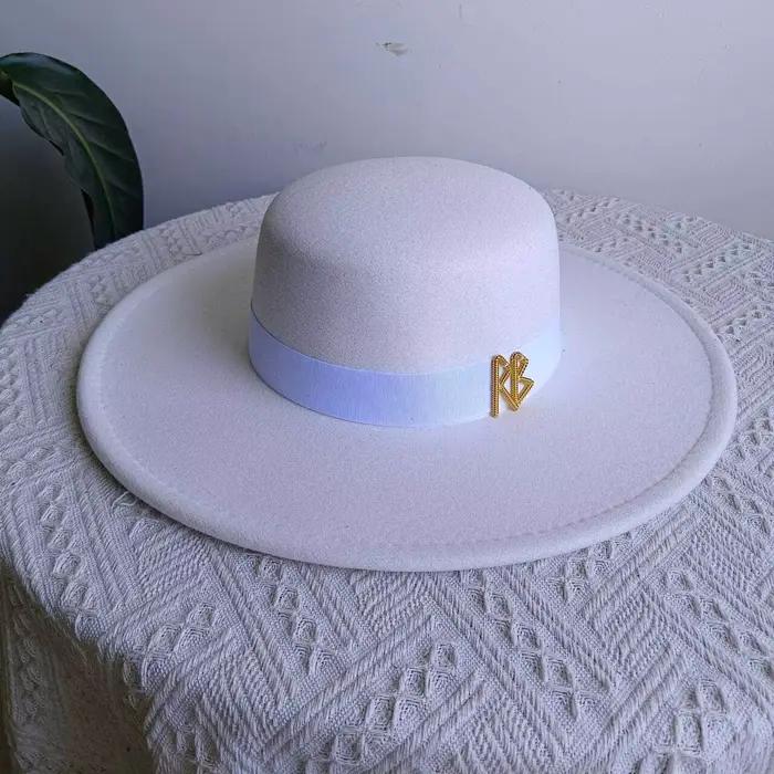 Canotier chapeau plat Fedora femmes automne et hiver vacances diamant rayé
