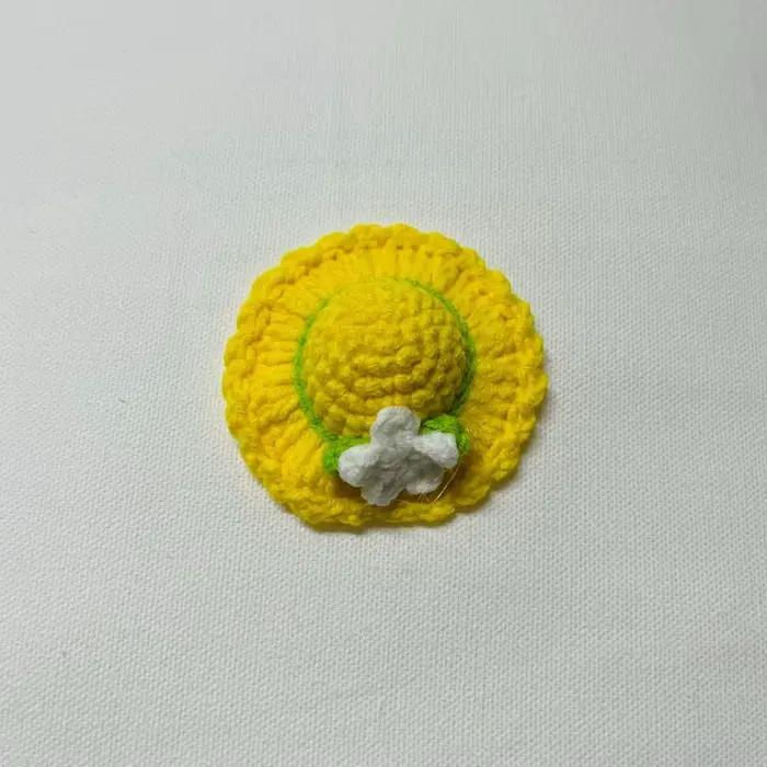 Accessoires de décoration de mini chapeaux au crochet en coton motif floral pour vêtements bijoux et décoration de maison occassions spéciales