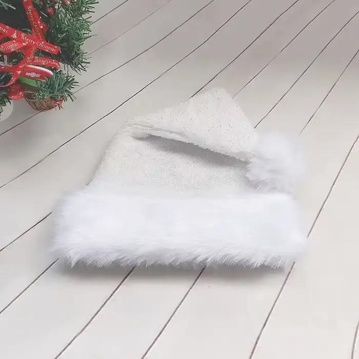 Chapeau de noël en peluche blanche