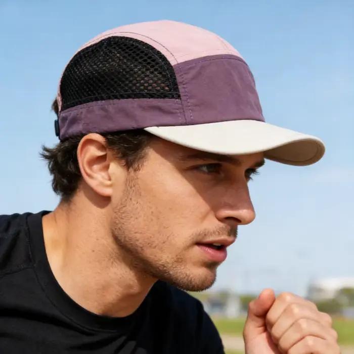 Casquette rétro à bords plats