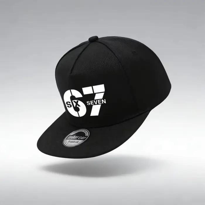 Casquette à visière plate Y2K 67
