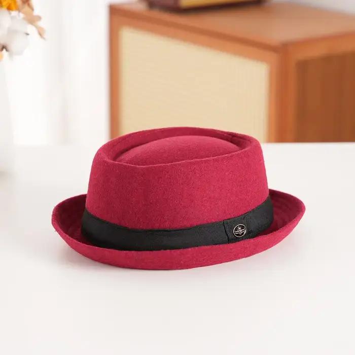 Chapeau melon en feutre de laine avec couronne texturée et bord roulé style vintage britannique décontracté pour homme et femme automne hiver