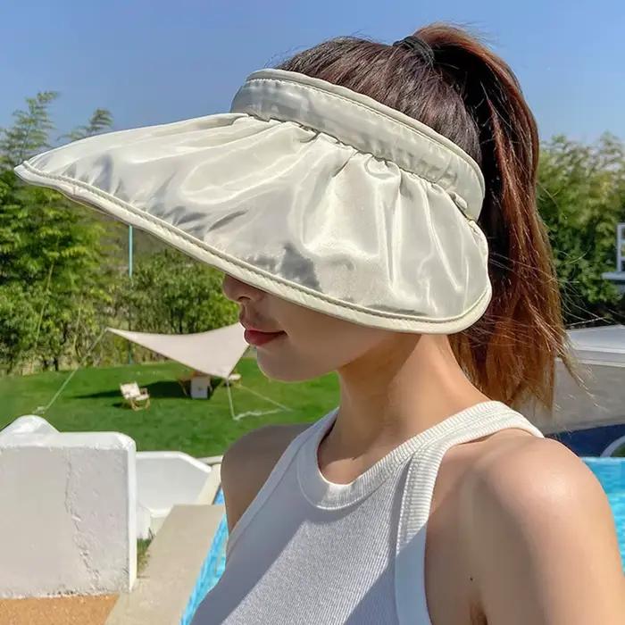 Chapeau pare-soleil d'été anti-UV double usage avec bandeau pour cheveux simili cuir pour femmes occasions spéciales voyage plage polyvalent