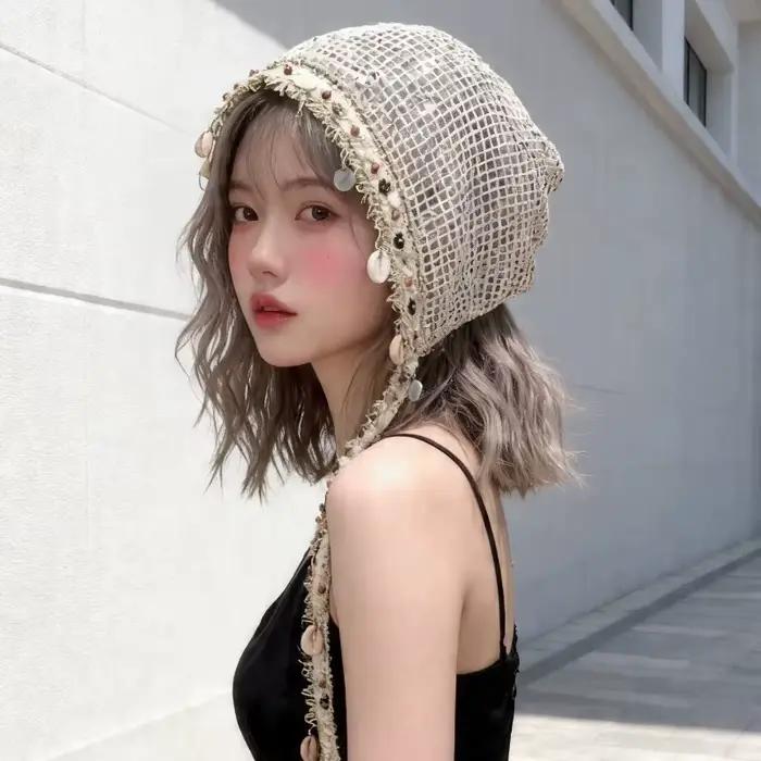 Bonnet élégant pour femme style bohème avec pompon coquillage – Idéal printemps-été pour les voyages et les photos