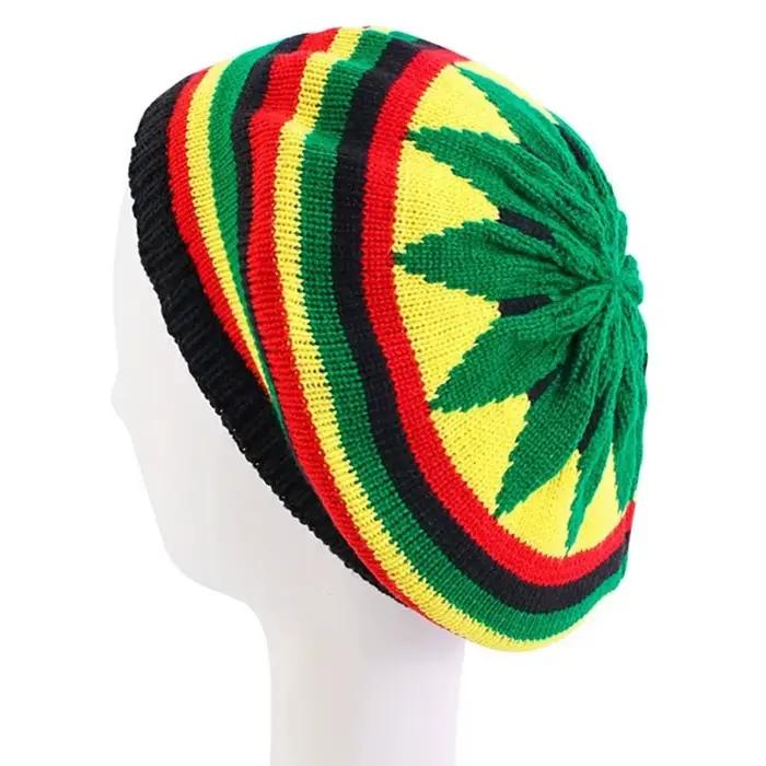 Bonnet jamaïcain arc-en-ciel tricoté pour femme en polyester et coton, style audacieux, chaud et confortable pour l'automne et l'hiver