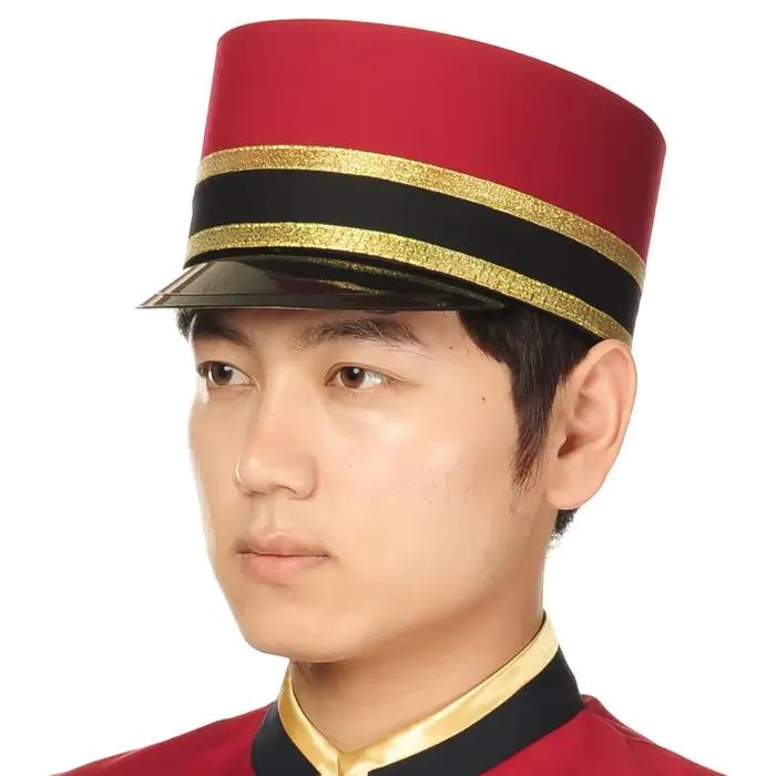 Chapeau de réception d'hôtel rouge pour hommes