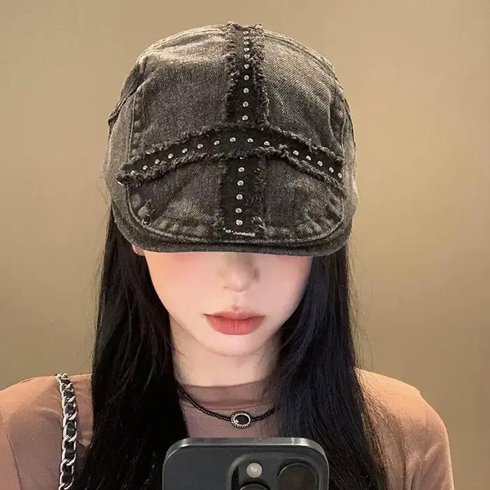 Casquette rétro en denim noir avec rivets pour filles style années 2000 décontracté vintage pour toutes les saisons