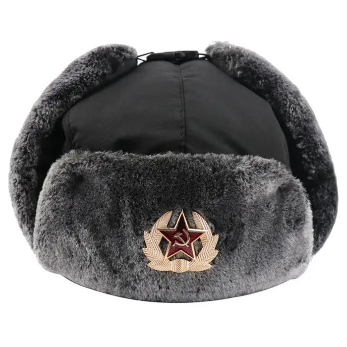Casquette russe avec Badge soviétique