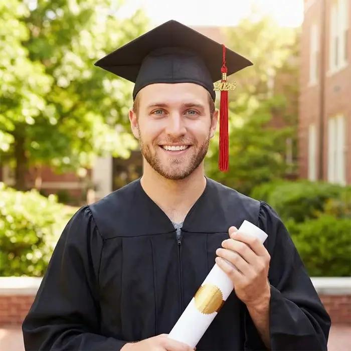 Chapeau de cérémonie de remise des diplômes 2026 avec pompon pour lycée et université unisexe pour habillage de cérémonie et célébration de diplôme