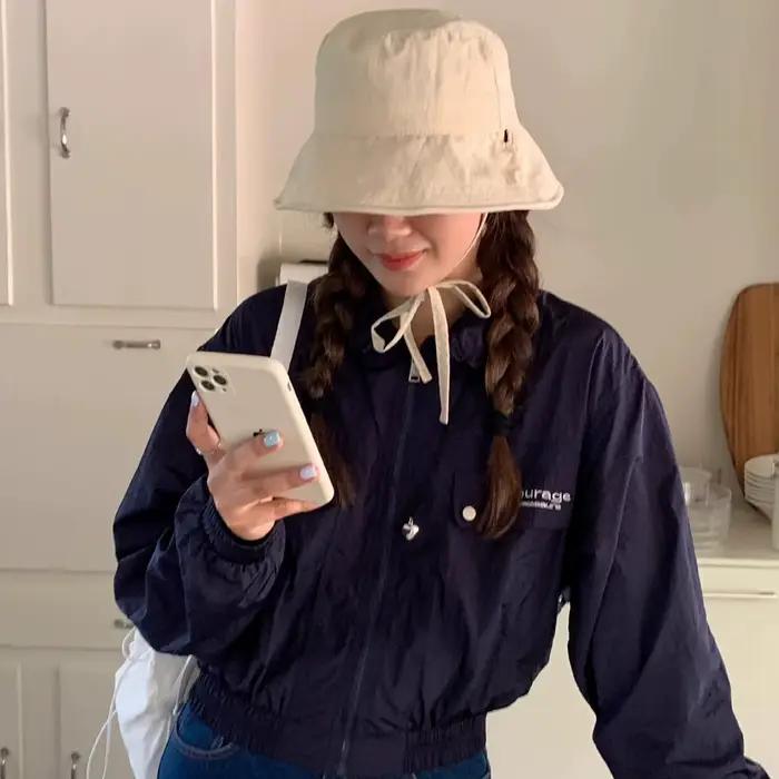 Chapeau de pêcheur avec attaches