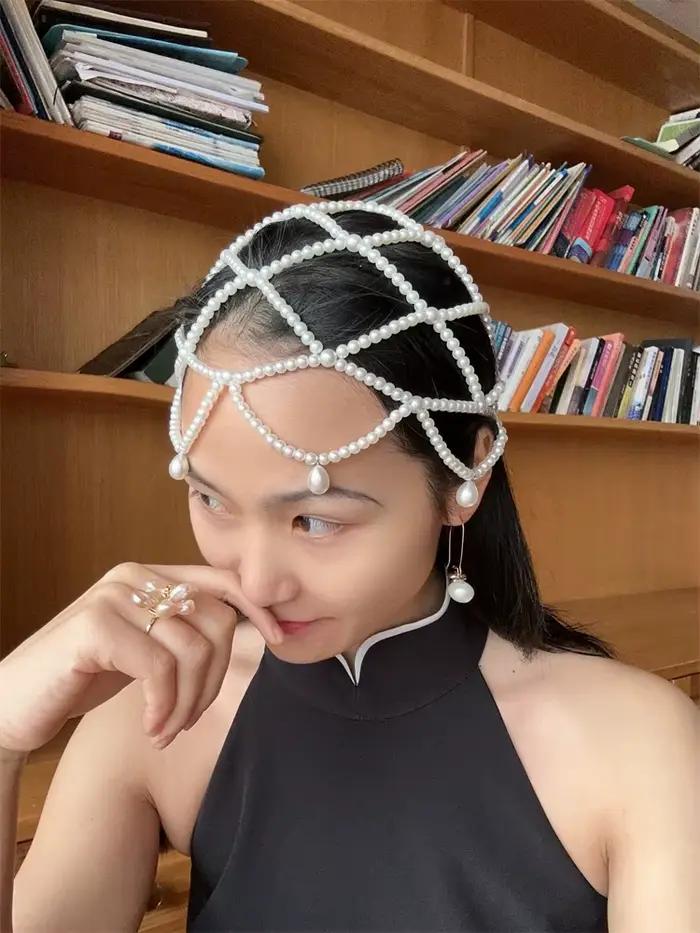 Chapeau tissé de perles blanc fait à la main pour femmes