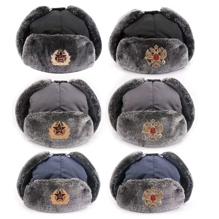 Casquette russe avec Badge soviétique