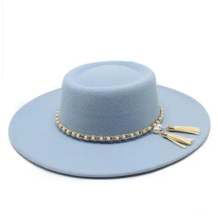 Style britannique à la mode et élégant chapeau plat avant-toit