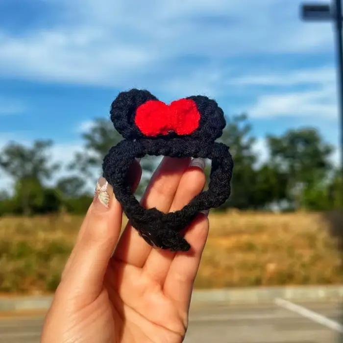Chapeau de beurre mignon avec mini animal