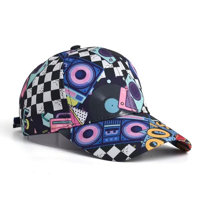 Casquette de baseball classique des années 90 à motif graffiti aléatoire