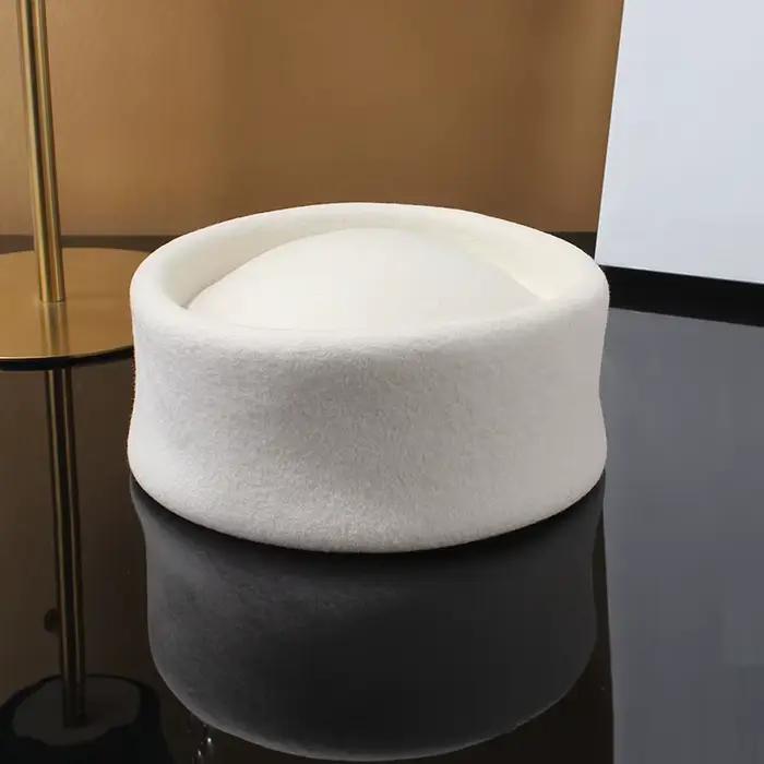 Casquette d'hôtesse en laine pour femmes