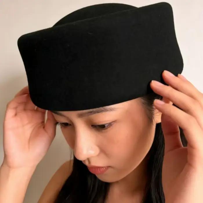 Chapeau en feutre de laine style britannique casquette vintage à calotte ronde pour femmes et hommes chapeau rétro classique pour fêtes mariages séances photo casquettes d'hôtesse de l'air