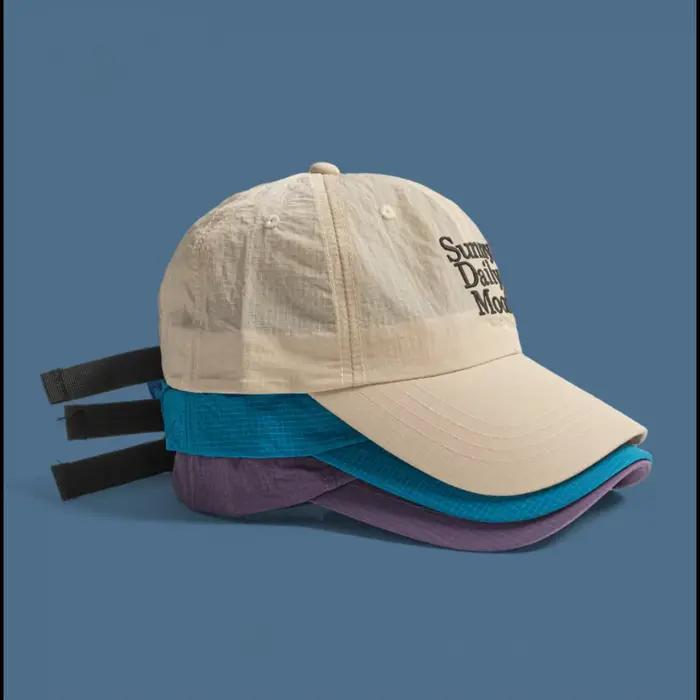 Casquette de baseball à visière incurvée avec lettres brodées