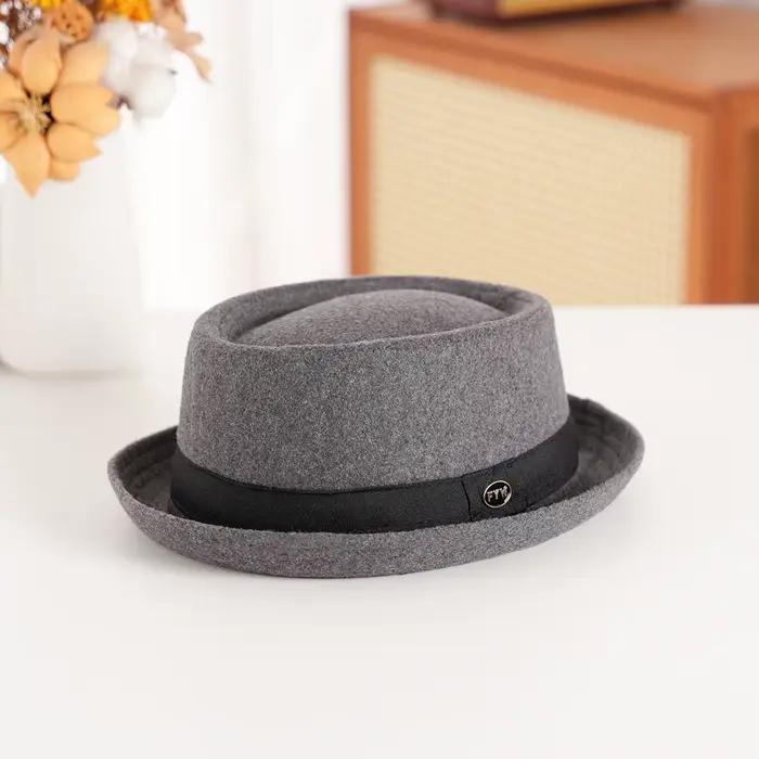 Chapeau melon en feutre de laine avec couronne texturée et bord roulé style vintage britannique décontracté pour homme et femme automne hiver