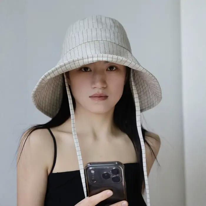 Chapeau Bob Femme d'Été en Lin Jacquard à Rayures