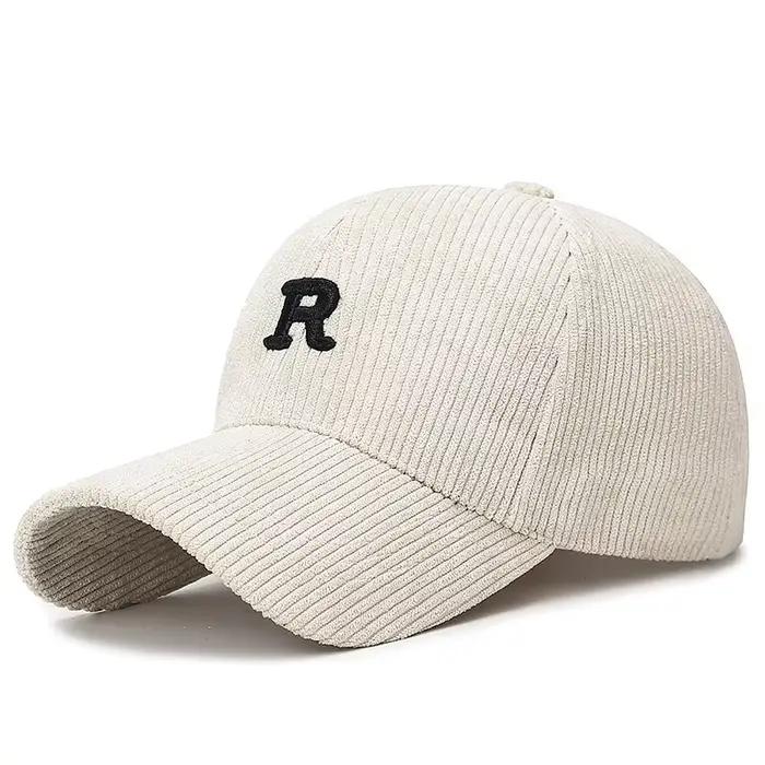 Casquette de baseball en velours côtelé avec lettre « R » brodée en 3D