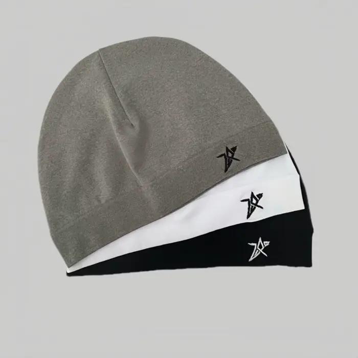 Casquette tête de mort brodée d'étoiles