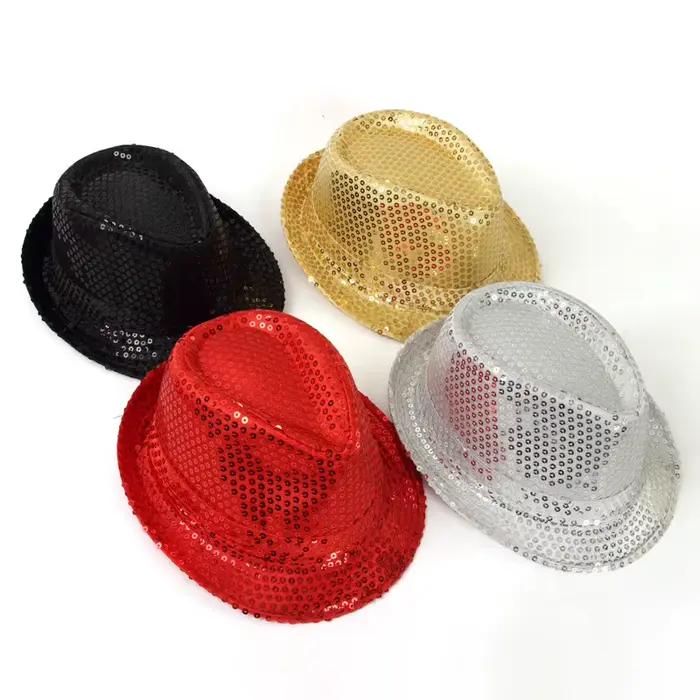 Chapeau Hip-hop à paillettes pour spectacle sur scène
