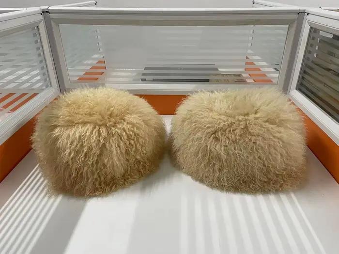 Chapeau en fourrure de mouton mongole naturelle, élégant couvre-chef unisexe pour homme et femme, papakha luxueux, accessoire hivernal polyvalent pour occasions spéciales