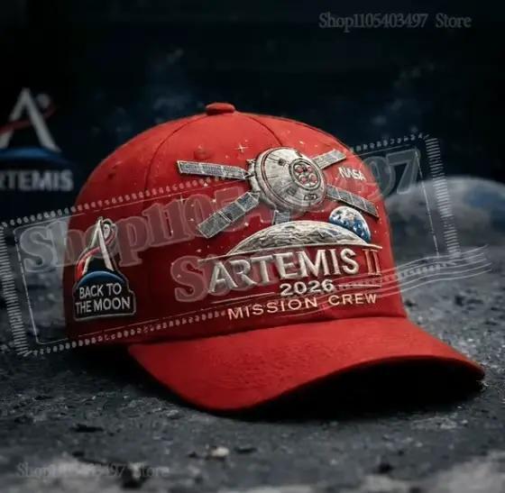 Casquette et pièce commémoratives de la mission lunaire Artemis II