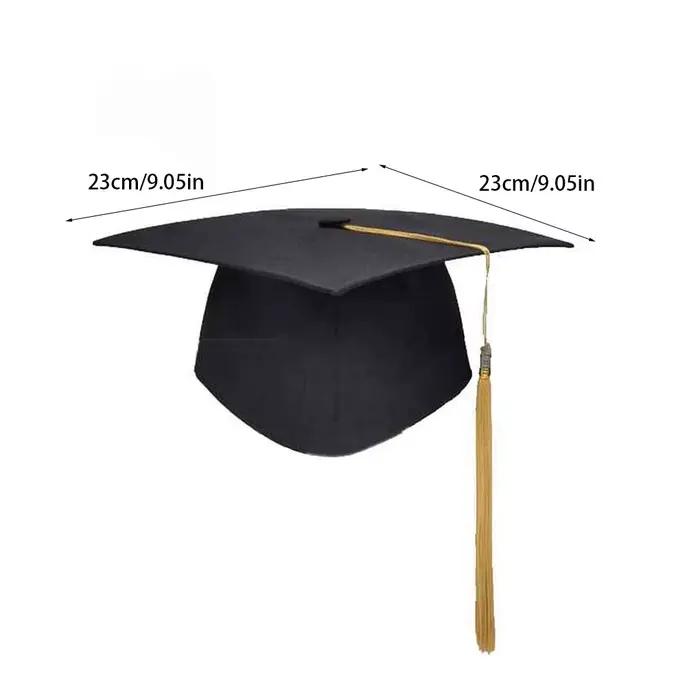 Casquette à pompons pour fête de remise de diplôme scolaire