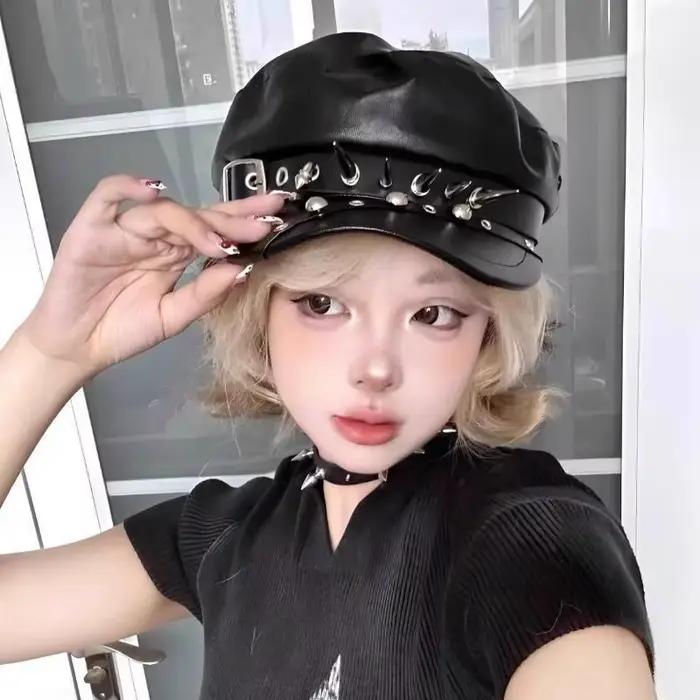 Béret à rivets Vintage Harajuku Y2K pour fille gothique Lolita en cuir noir visage foncé révélant des casquettes de