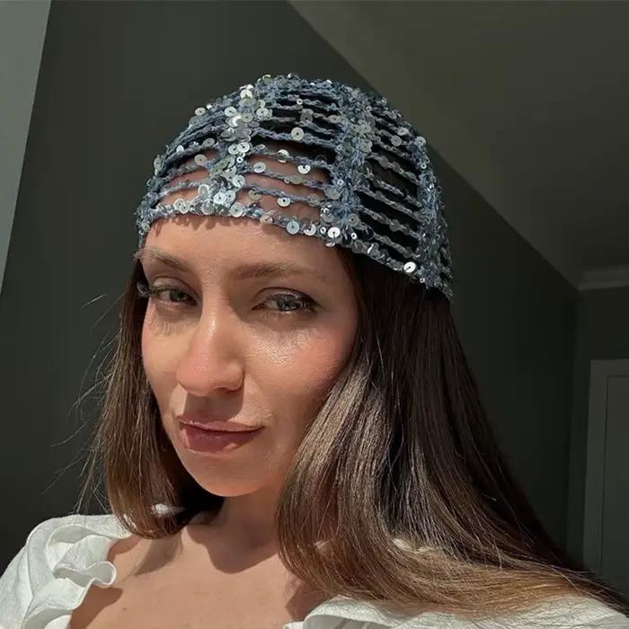 Chapeau tricoté Y2K ajouré à sequins style filet de pêche