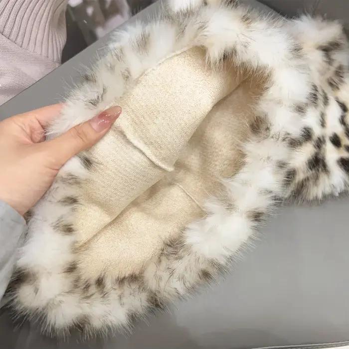 Chapeau en fausse fourrure de luxe à imprimé léopard avec des oreilles mignonnes