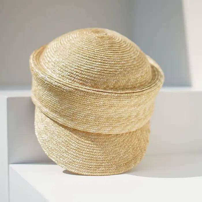 Chapeau de soleil d'été pour femme en paille de blé fine, visière courte, bandeau intérieur en coton, style sportif, protection solaire, adapté pour plage, parc, spectacles, courses de chevaux, mariages et autres occasions estivales