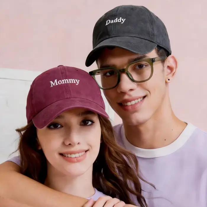 1 Paire de Casquettes de Baseball Décontractées Brodé DAD MOM pour Hommes et Femmes