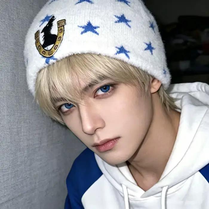 Chapeau Johnny SBR motif étoile peluche pour cosplay et usage quotidien fan anime JoJo's Bizarre Adventure ```