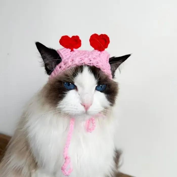 Chapeau en forme de cœur de pêche pour chats et petits chiens, accessoire mode en coton pour animaux de compagnie, tenues pour chats et chiens, vêtements pour animaux de compagnie, accessoires de mode pour animaux de compagnie